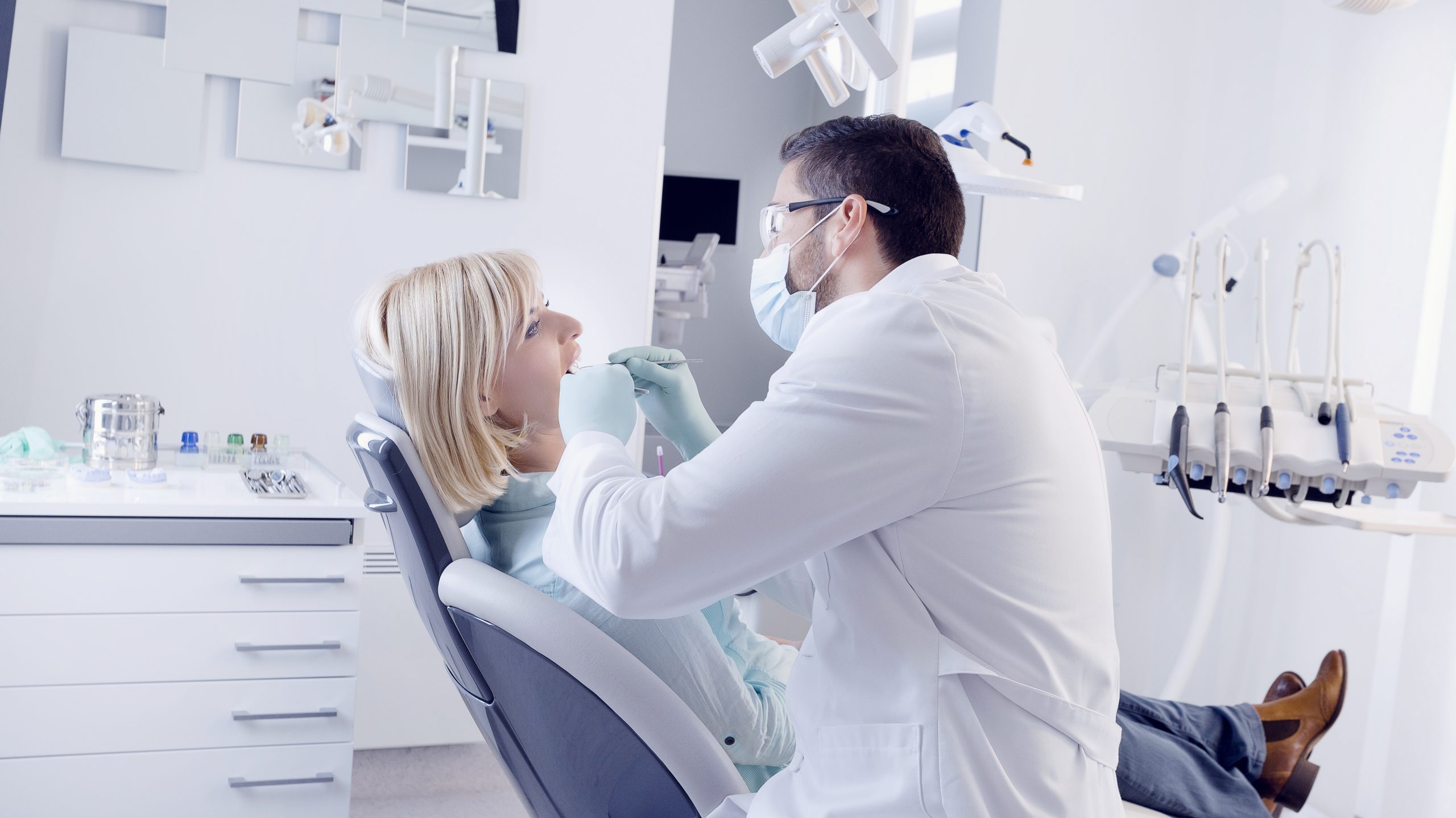Dentist in Lake Forest, IL